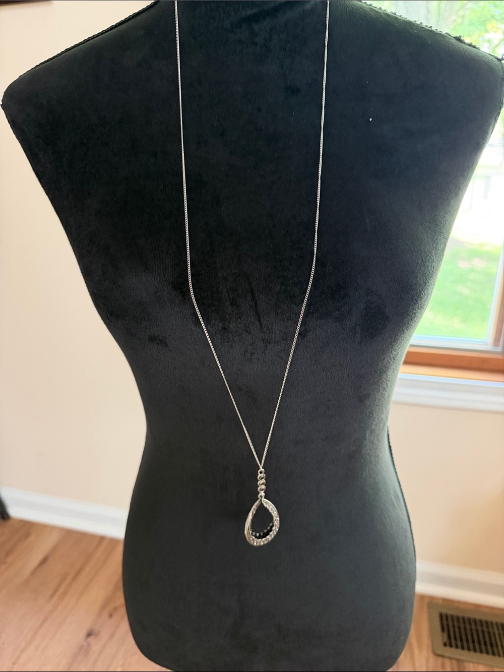 🔥🔥  Silvertone Teardrop Pendant Necklace with Crystal/Marcasite Accents